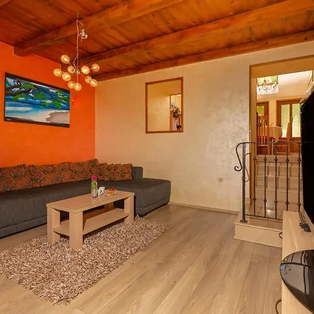 Holiday Home Ana'S Paradise Mlini Exterior photo